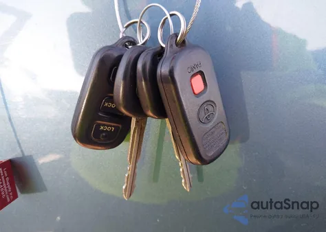 2004 Toyota Camry Xle V6 из США, поврежденный, VIN 4T1BF30K74U588693